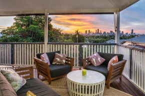 Spacious 3-Bed with Amazing Views in Norman Park